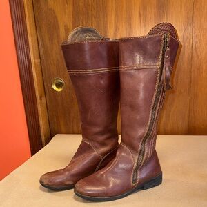 Dublin Tempt Tall Leather Riding Boots Women's Size
7 Brown
